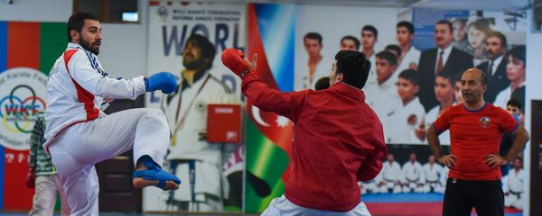 Тренировка сборной Азербайджана по каратэ перед чемпионатом мира - Sputnik Азербайджан