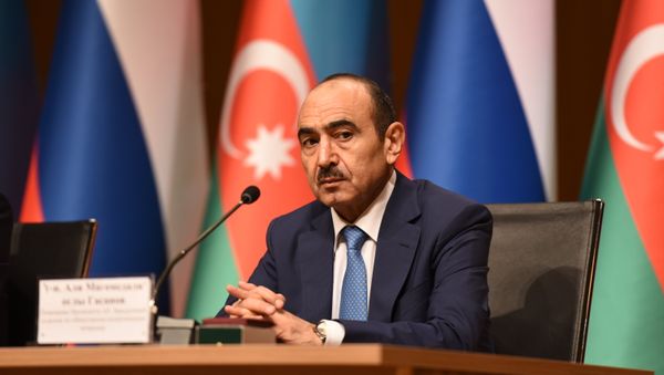 Помощник президента Азербайджана по общественно-политическим вопросам Али Гасанов - Sputnik Азербайджан