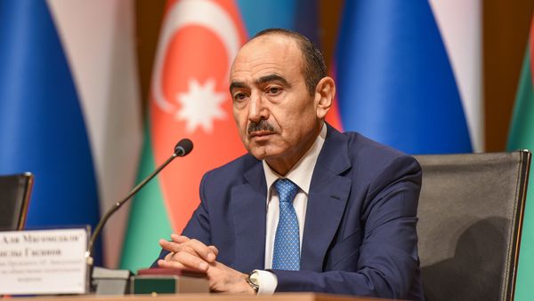 Помощник президента Азербайджана по общественно-политическим вопросам Али Гасанов - Sputnik Азербайджан