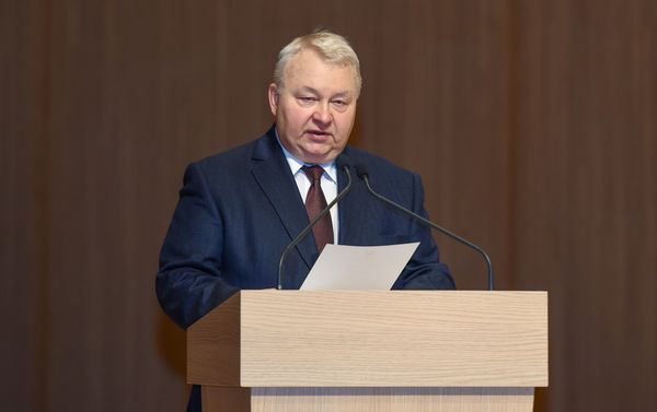 Начальник Управления Президента РФ по межрегиональным и культурным связям с зарубежными странами Владимир Чернов - Sputnik Азербайджан