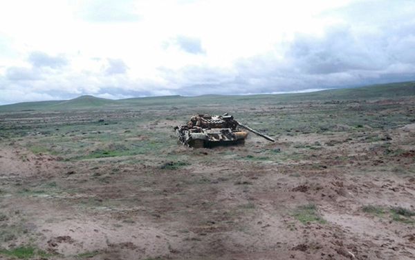Учения проводятся в соответствии с планом подготовки Вооруженных Сил страны на 2016 год - Sputnik Азербайджан