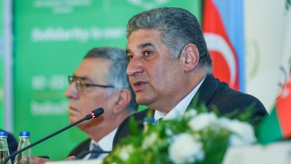 Noyabrın 8-də Bakıda IV İslam Həmrəyliyi Oyunları Əlaqələndirmə Komissiyasının IV iclası ilə əlaqədar mətbuat konfransı keçirilib - Sputnik Азербайджан
