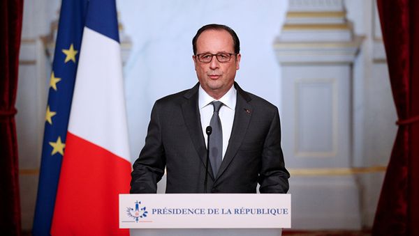 Президент Франции Олланд рассказывает о результатах выборов в США, Елисейский дворец, 9 ноября 2016 года - Sputnik Азербайджан