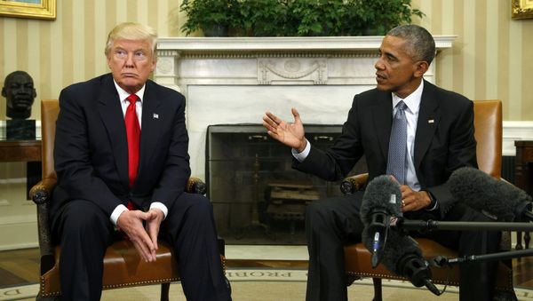 Президент США Барак Обама и избранный президент Дональд Трамп в Овальном кабинете Белого дома, Вашингтон, 10 ноября 2016 года - Sputnik Азербайджан