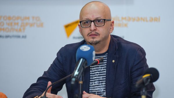 Пресс-конференция на тему Об успехе картины Али и Нино и тенденциях в национальном кино в мультимедийном пресс-центре Sputnik Азербайджан. - Sputnik Азербайджан