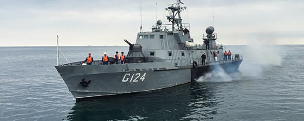 Корабли и катера ВМС АР участвуют в крупномасштабных учениях на Каспии - Sputnik Азербайджан
