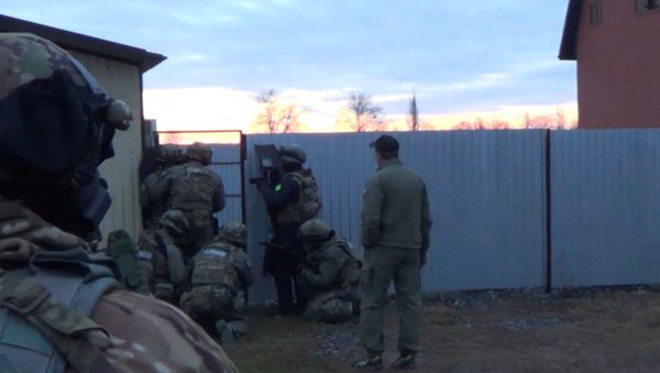 Задержание боевиков ИГ, готовящих теракты в Москве и Ингушетии - Sputnik Азербайджан