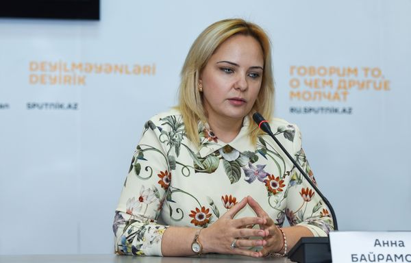 Председатель Управления мусульман Кавказа шейх-уль-ислам Аллахшукюр Паша-заде во время встречи с патриархом Московским и всея Руси Кириллом в Москве - Sputnik Азербайджан