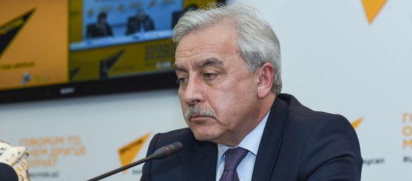 Видеомост Баку-Минск-Астана-Кишинев на тему “Проблемы мультикультурализма на постсоветском пространстве” в Мультимедийном пресс-центре Sputnik Азербайджан - Sputnik Азербайджан
