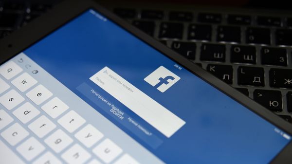 Социальная сеть Facebook, фото из архива - Sputnik Азербайджан