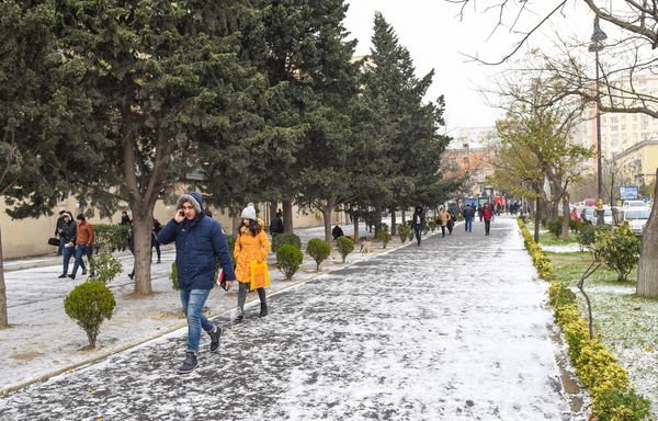 Первый снег в Баку - Sputnik Азербайджан