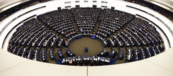 Avropa Parlamentində səsvermə Avropa Parlamentində səsvermə - Sputnik Азербайджан