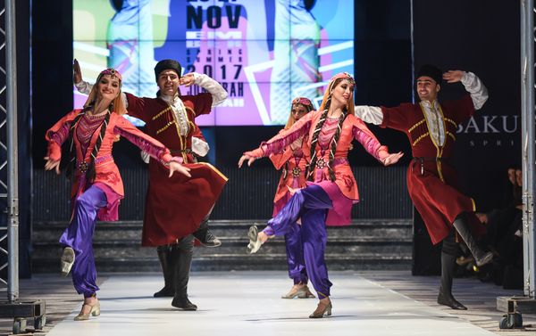 Открытие Baku Fashion Week - Sputnik Азербайджан