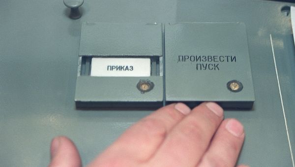 Кнопка запуска ядерного оружия,20 марта 1992 год, фото из архива - Sputnik Азербайджан