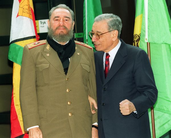 Фидель Кастро и Бутрос Бутрос Гали - Sputnik Азербайджан