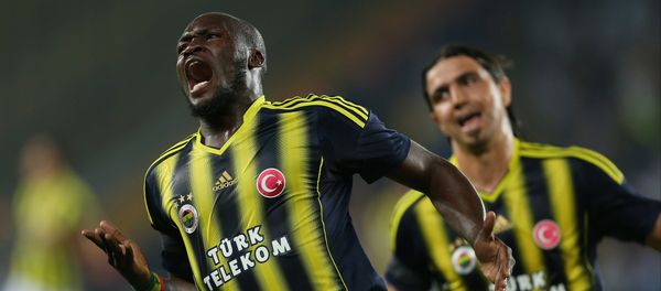 Fənərbaxçanın seneqallı futbolçusu Musa Sou - Sputnik Азербайджан