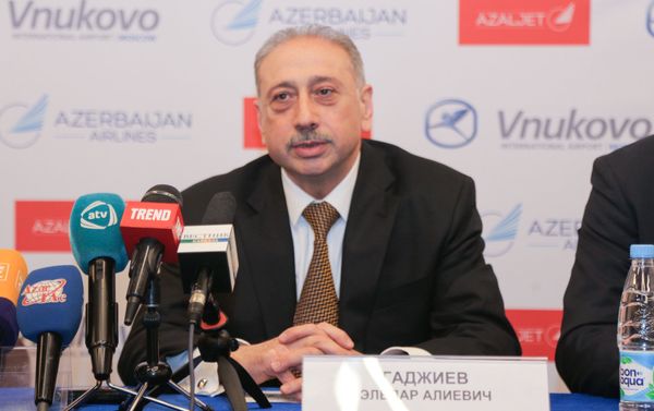 Вице-президент авиакомпании AZAL Эльдар Гаджиев - Sputnik Азербайджан