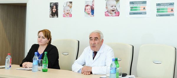 Главный педиатр Министерства здравоохранения АР Насиб Гулиев, архивное фото - Sputnik Азербайджан