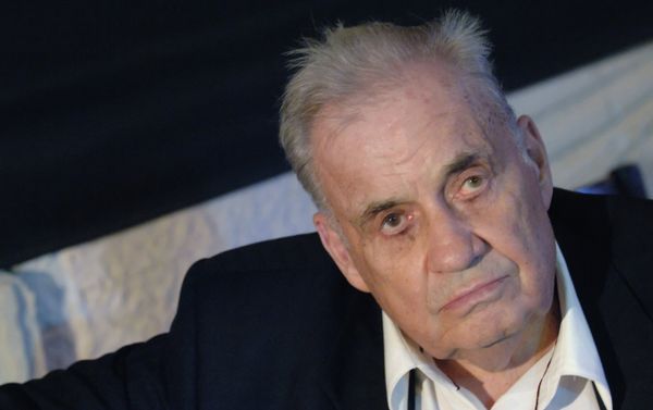 Кинорежиссер Эльдар Рязанов во время презентации Московского открытого кинофестиваля Музыкальные истории в киноклубе Эльдар - Sputnik Азербайджан