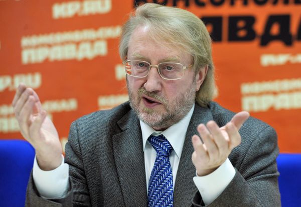 Глава Федерального научно-методического центра по профилактике и борьбе со СПИДом, академик РАН Вадим Покровский - Sputnik Азербайджан