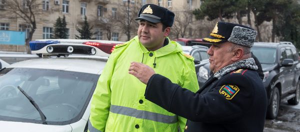Обильный снегопад в Баку - Sputnik Азербайджан