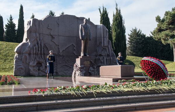 День памяти Общенационального лидера Гейдара Алиева - Sputnik Азербайджан