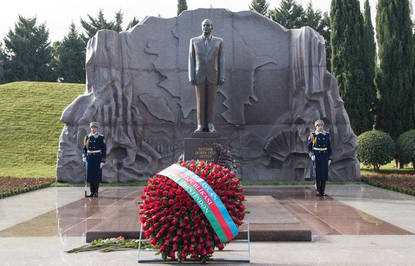 День памяти Общенационального лидера Гейдара Алиева - Sputnik Азербайджан