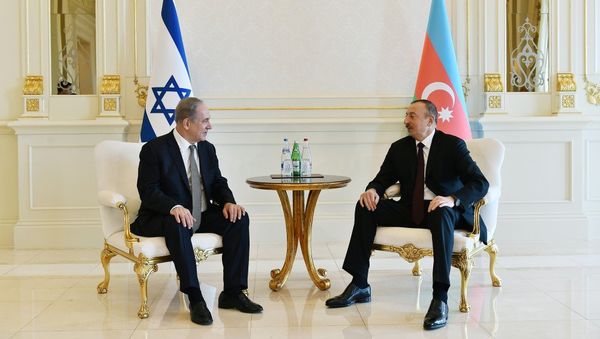 Cостоялась встреча Президента Азербайджанской Республики Ильхама Алиева с премьер-министром Государства Израиль Биньямином Нетаньяху - Sputnik Азербайджан