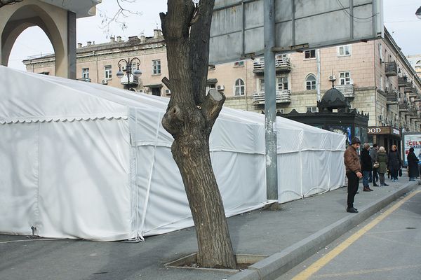 Главная цель – предотвращение злоупотреблений в розничной торговле, то есть на ярмарках товары будут сравнительно дешевле и лучшего качества - Sputnik Азербайджан