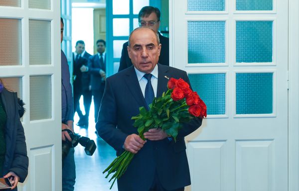 В российском посольстве в Баку принимают соболезнования по убитому в Турции послу Андрею Карлову - Sputnik Азербайджан