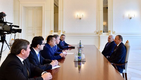 Президент Ильхам Алиев принял председателей парламентов Турции, Казахстана и Кыргызстана - Sputnik Азербайджан