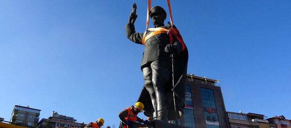 Демонтаж памятника Ататюрку в Ризе - Sputnik Азербайджан