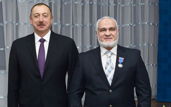 Ильхам Алиев принимает участие в церемонии, посвященной спортивным итогам 2016 года - Sputnik Азербайджан