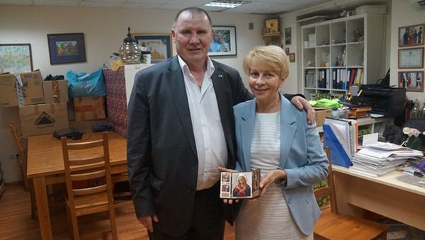 Юрий Потапенко с доктором Лизой - Sputnik Азербайджан