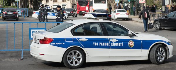 Автомобиль дорожно-патрульной службы в Баку, фото из архива Автомобиль дорожно-патрульной службы в Баку, фото из архива - Sputnik Азербайджан