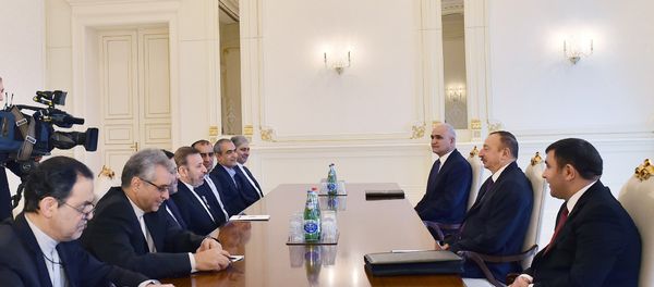 Ильхам Алиев принял делегацию во главе с министром связи и информационных технологий Ирана - Sputnik Азербайджан
