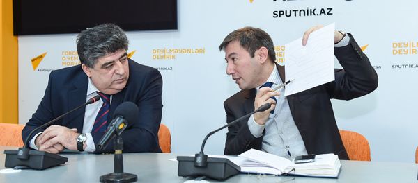 Пресс-конференция на тему Помогут ли выделенные линии для автобусов решить проблему пробок? Пресс-конференция на тему Помогут ли выделенные линии для автобусов решить проблему пробок? - Sputnik Азербайджан