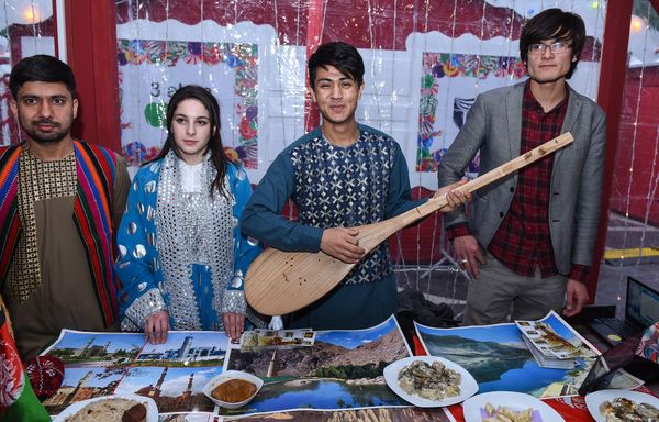 Фестиваль культур Global Village 2017 на Площади фонтанов - Sputnik Азербайджан