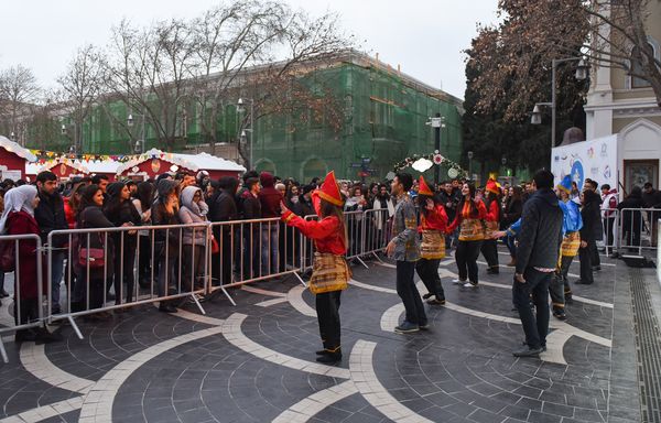 Фестиваль культур Global Village 2017 на Площади фонтанов - Sputnik Азербайджан