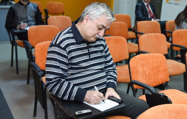 Пресс-конференция на тему Ситуация на рынке автомобилей: сколько будет длиться простой? - Sputnik Азербайджан