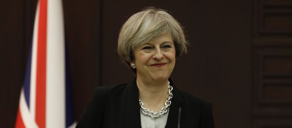 Премьер-министр Великобритании Тереза Мэй в ходе пресс-конференции в Анкаре, 28 января 2017 года Премьер-министр Великобритании Тереза Мэй в ходе пресс-конференции в Анкаре, 28 января 2017 года - Sputnik Азербайджан