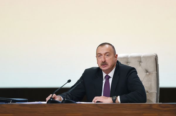 Конференция, посвященная итогам третьего года реализации Государственной программы социально-экономического развития регионов в 2014-2018 годах - Sputnik Азербайджан