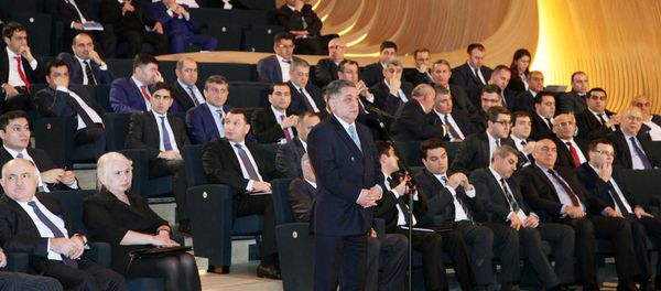 Конференция, посвященная итогам третьего года реализации Государственной программы социально-экономического развития регионов Азербайджанской Республики в 2014-2018 годах - Sputnik Азербайджан