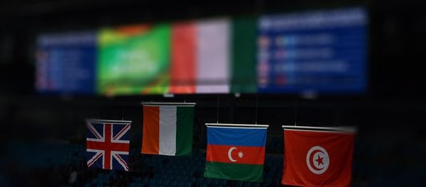 Флаг Азербайджана на спортивных соревнованиях, архивное фото - Sputnik Азербайджан