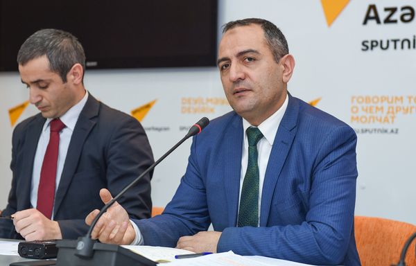 Пресс-конференция на тему Что принесут налоговые изменения в 2017 году в Международном мультимедийном пресс-центре Sputnik Азербайджан - Sputnik Азербайджан