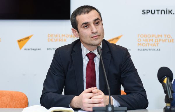 Пресс-конференция на тему Что принесут налоговые изменения в 2017 году в Международном мультимедийном пресс-центре Sputnik Азербайджан - Sputnik Азербайджан