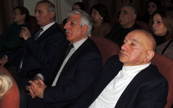 Мероприятие, посвященное 75-летию со дня рождения народного артиста Гамлета Ханызаде - Sputnik Азербайджан