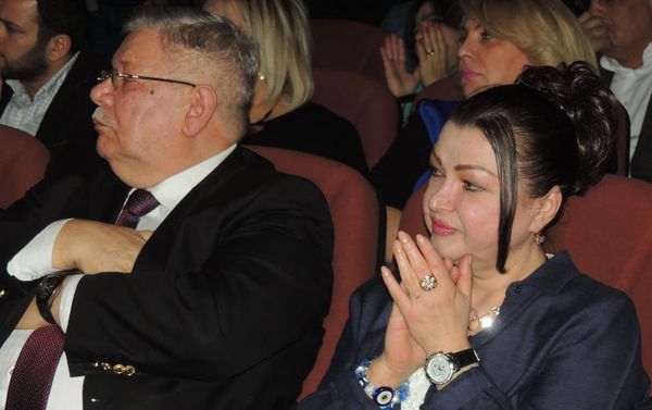 Мероприятие, посвященное 75-летию со дня рождения народного артиста Гамлета Ханызаде - Sputnik Азербайджан