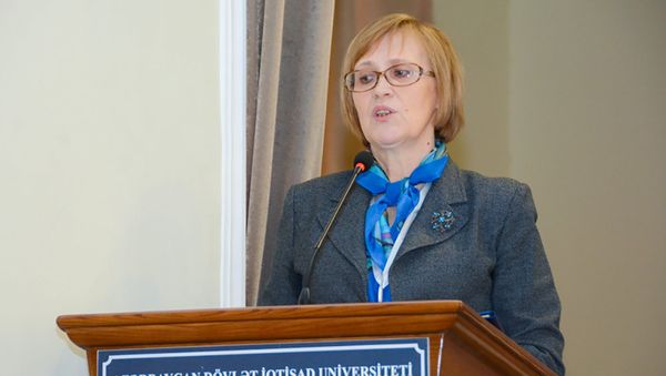 Директор Научно-исследовательского института по развитию науки Российского экономического университета имени В.Г.Плеханова, профессор Евгения Шубенкова - Sputnik Азербайджан