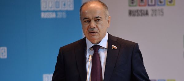Заместитель Председателя Совета Федерации Федерального Собрания Российской Федерации Ильяс Умаханов - Sputnik Азербайджан